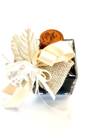 Bomboniera Bottiglia di vetro 20cl ratafià con confetti e timbro ceralacca personalizzato