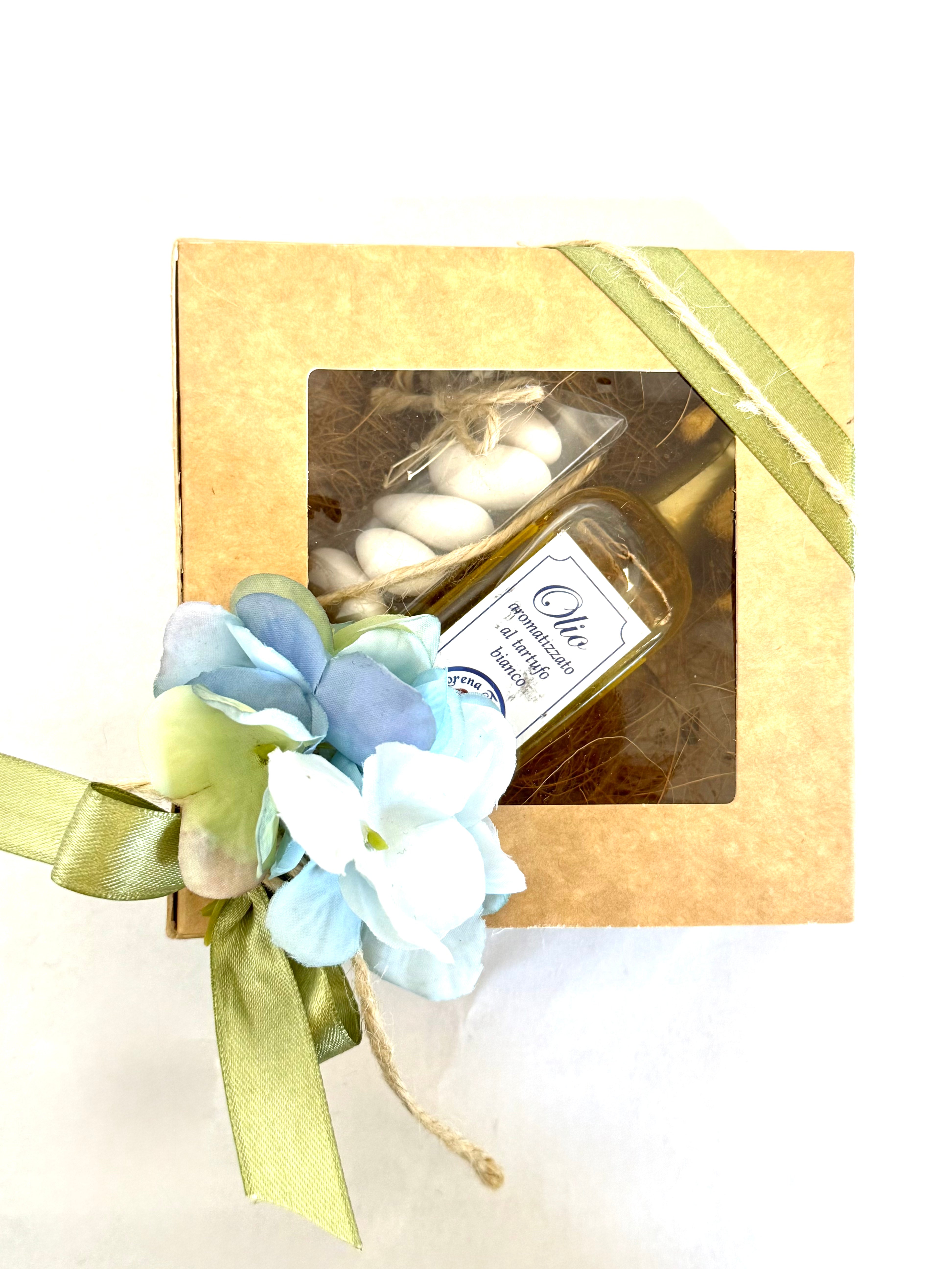 Bomboniera scatolina di carta quadrata 12cm con olio al tartufo 55ml e confetti in scatolina pvc